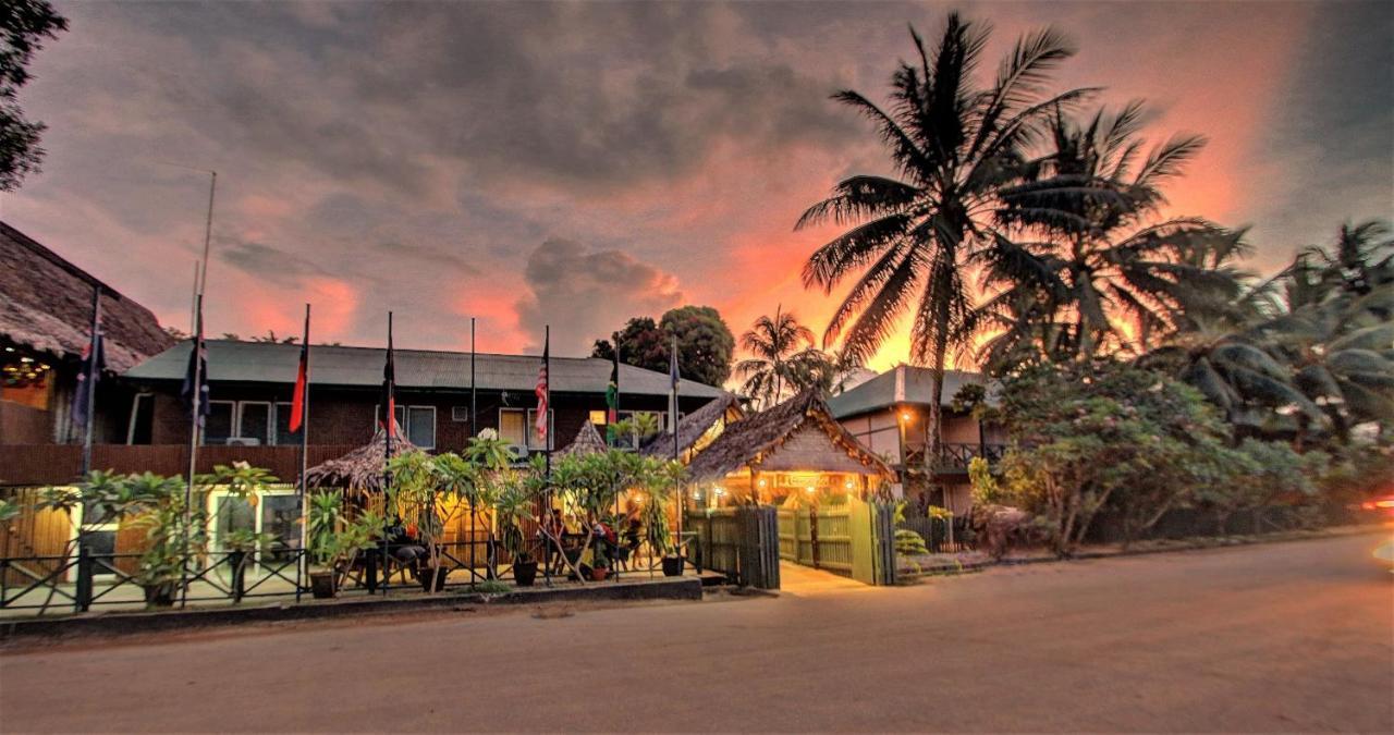 Gizo Hotel Exterior photo